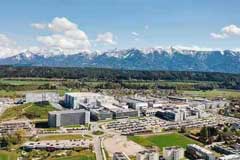 The 300mm thin wafer power semiconductor chip factory in Villach, Austria, where Infineon invested 1.6 billion euros, officially started operations. - Immagine